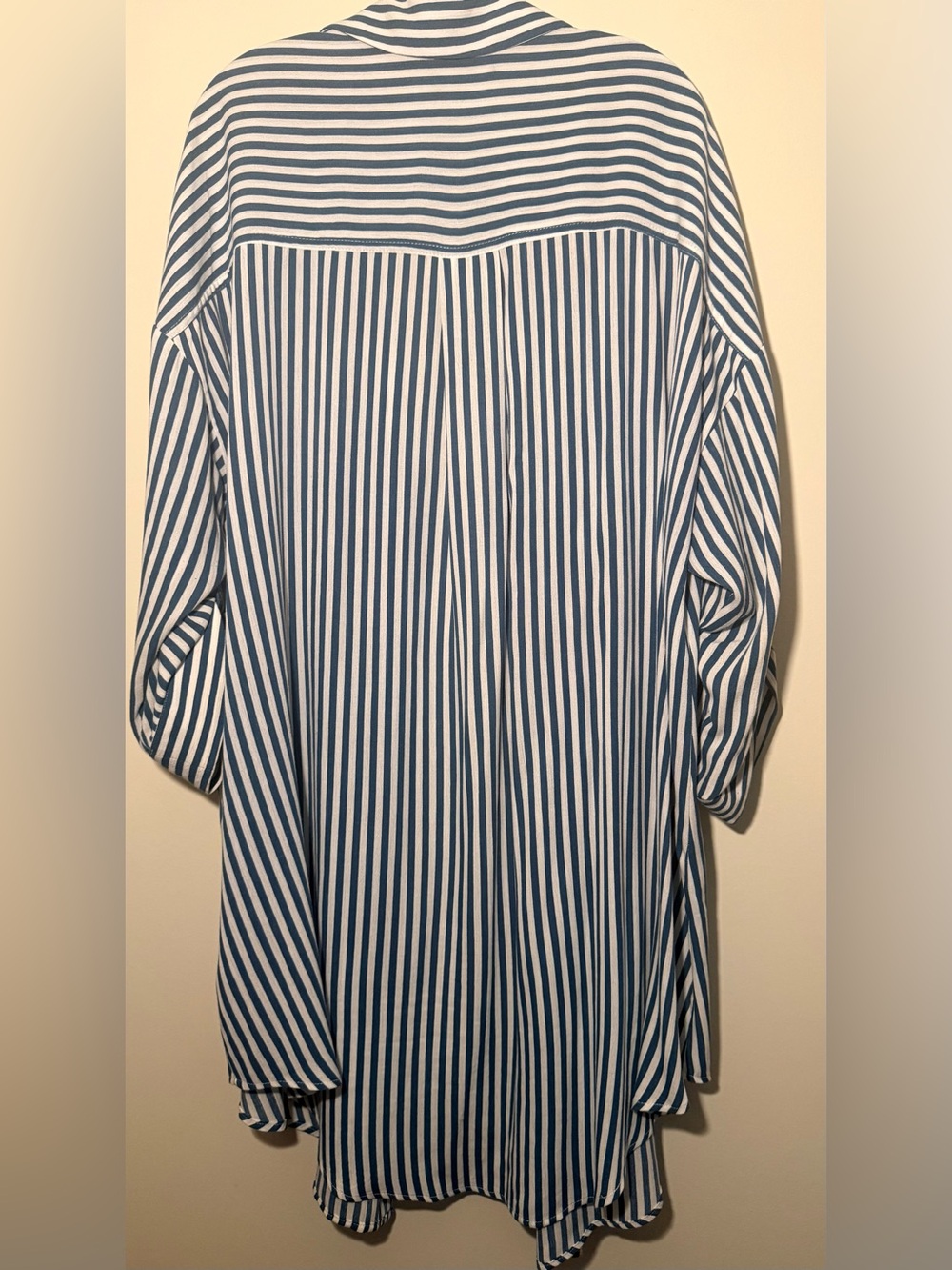 Pre-Loved Torrid Teal Blue and White Stripe Oversized Shirt Size: 2 (18-20) - Picture 8 of 8